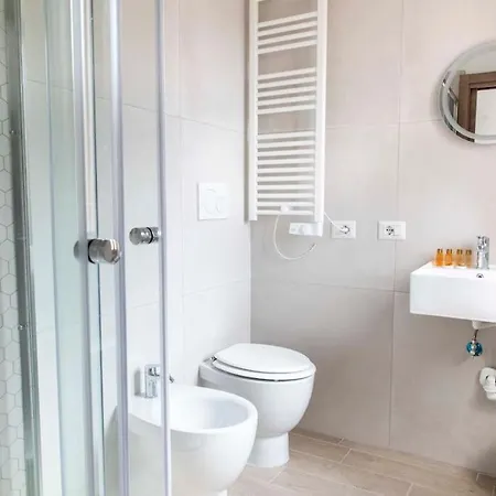 Domus Viola In San Giovanni *